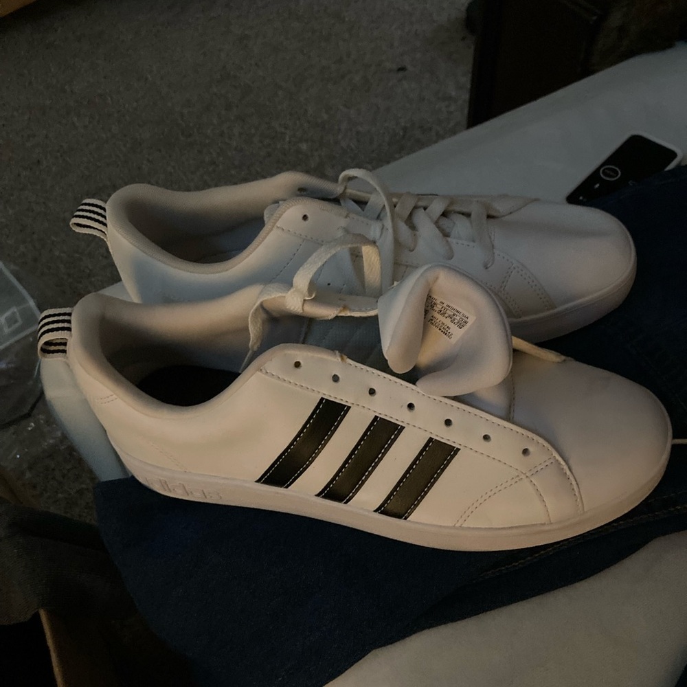 Adidas sneakers New . No tags no Original box